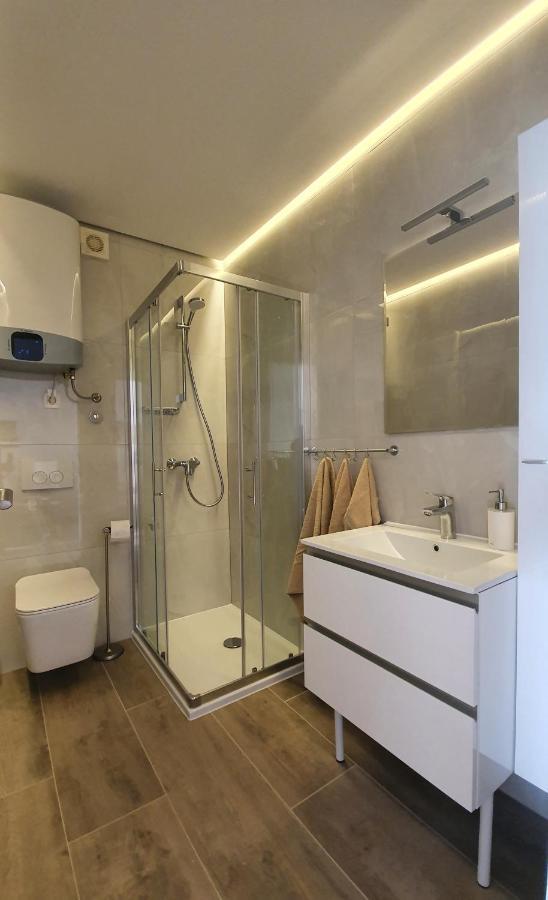 Divine View Apartma Njivice Dış mekan fotoğraf